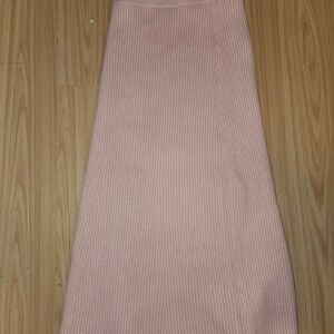 H&M Pink Ribbed Pencil Skirt
